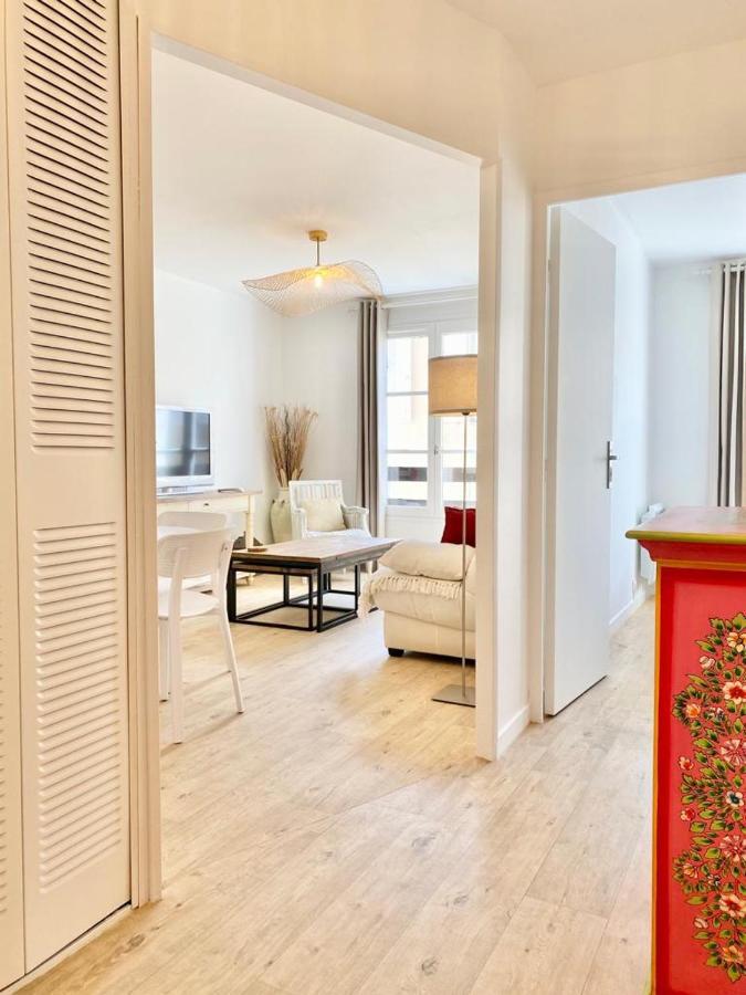 Appartement Elegant Avec Vue Sur Le Port Saint-Martin-de-Re Exterior photo