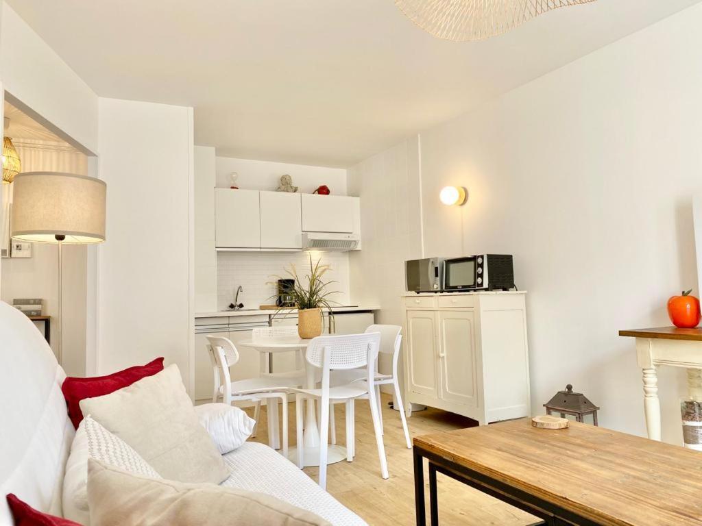 Appartement Elegant Avec Vue Sur Le Port Saint-Martin-de-Re Exterior photo