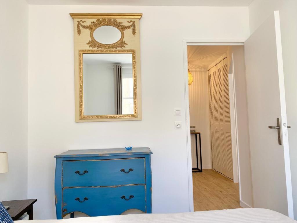 Appartement Elegant Avec Vue Sur Le Port Saint-Martin-de-Re Exterior photo